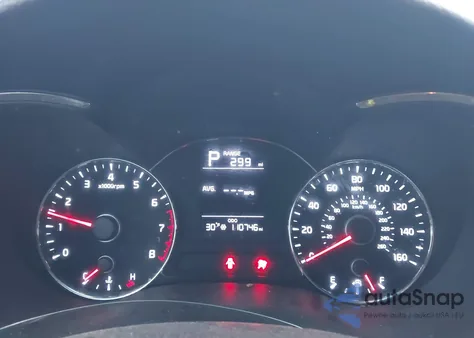 2017 Kia Forte Lx z USA, uszkodzony, nr VIN 3KPFK4A71HE087952